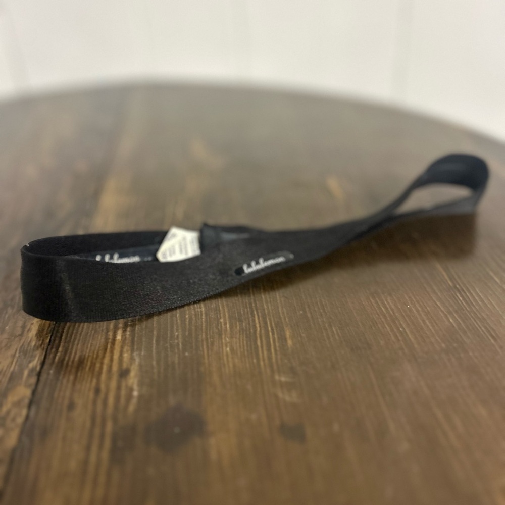 Vintage 2007 Lululemon Black Ribbon Headband with Rubber Grip, Adjustable Size